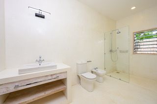 White Lotus 3 — villa for sale in Watamu