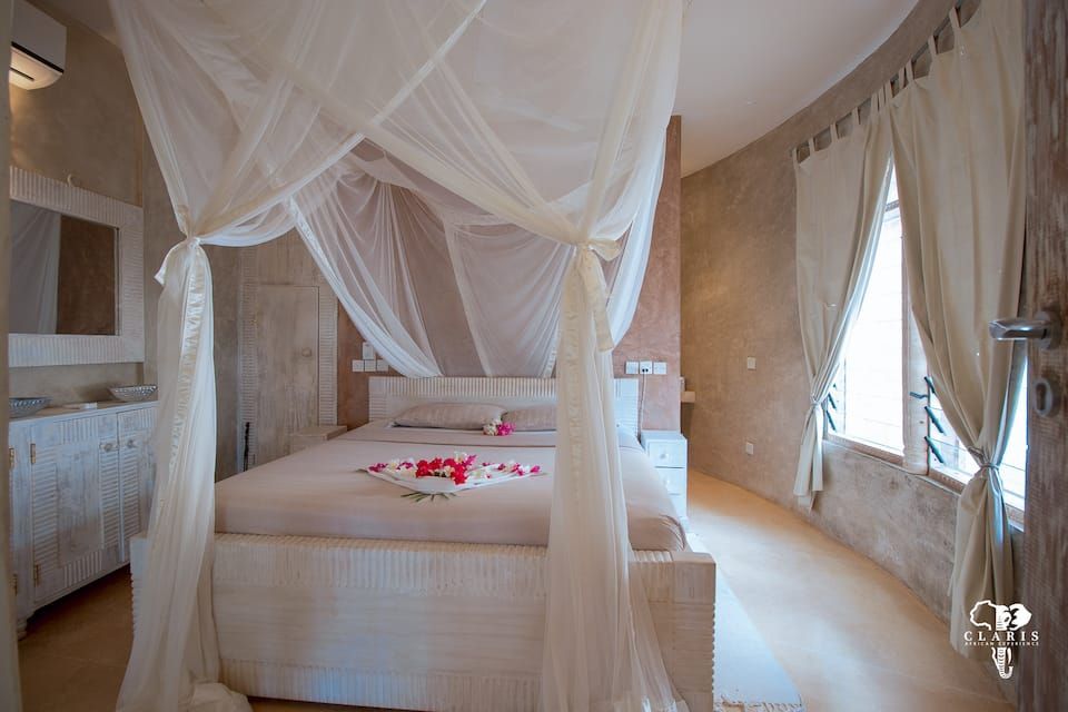 Camelot Apartment
