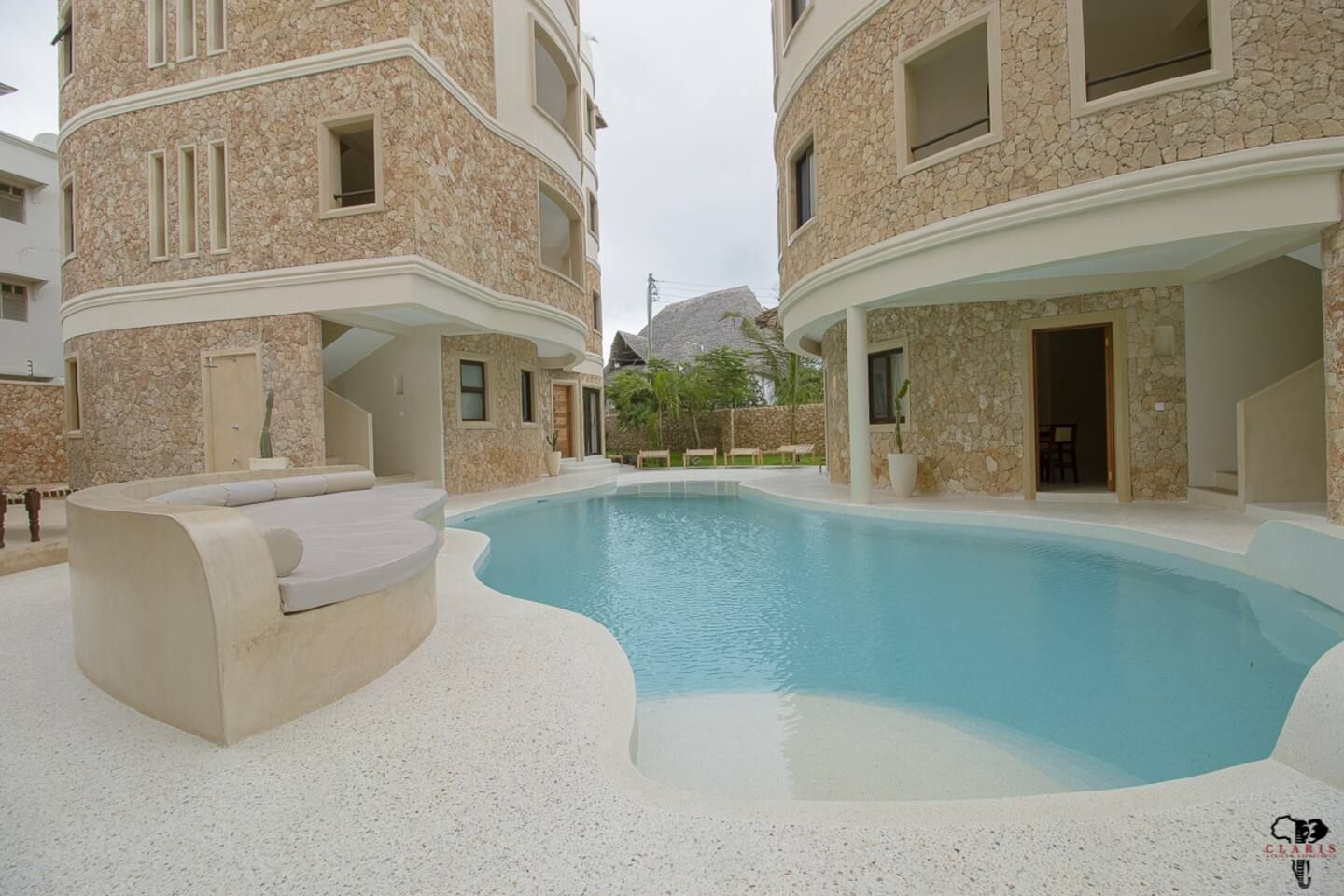 Dera Suite
