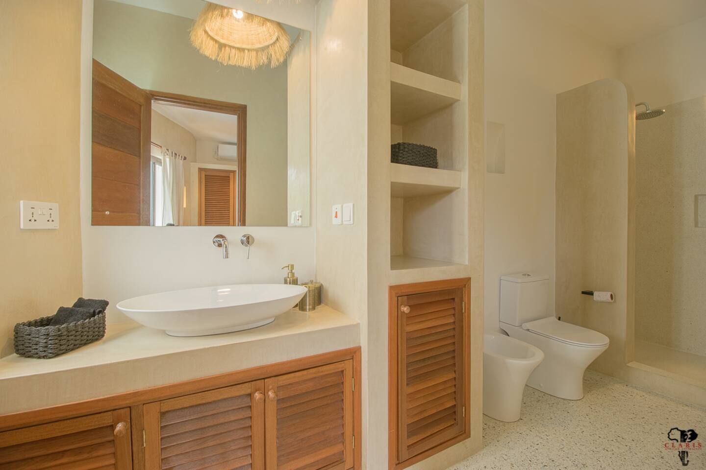 Dera Suite