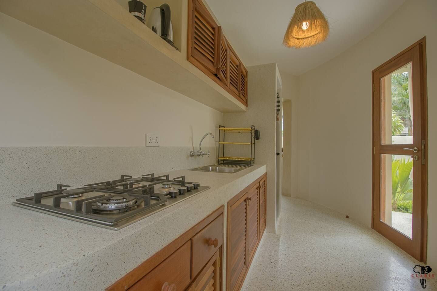 Dera Suite