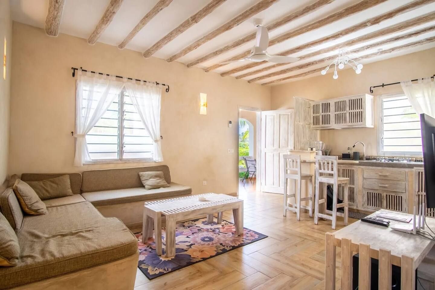 Love Nest Apartment