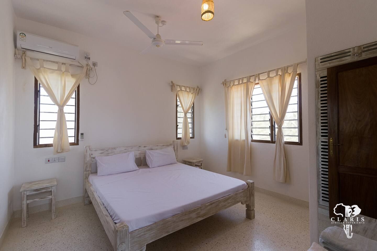 Ocean Gate Apartment