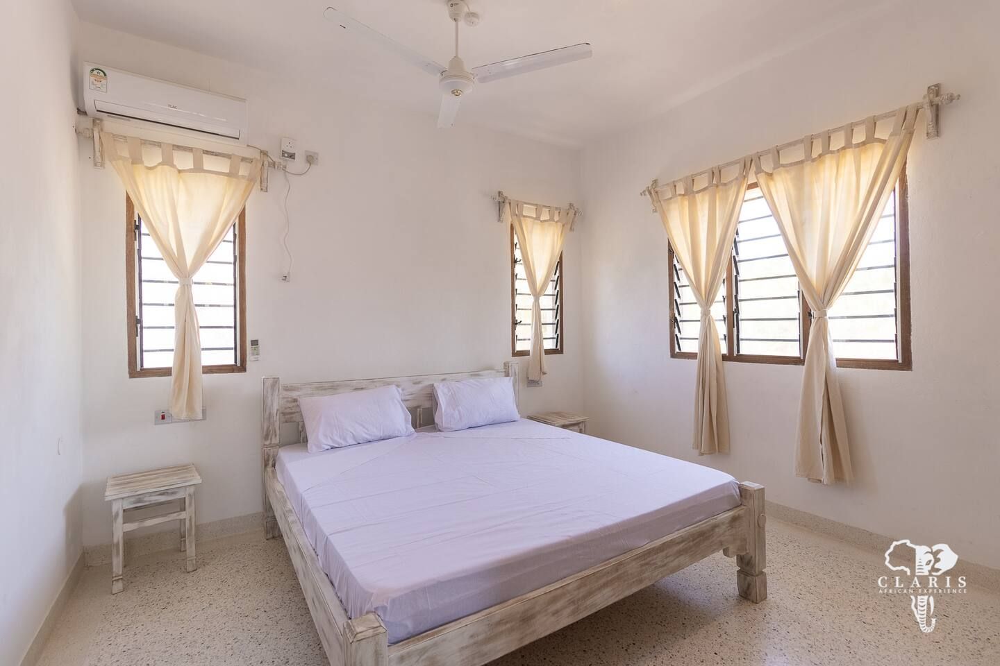 Palm Breeze Apartment